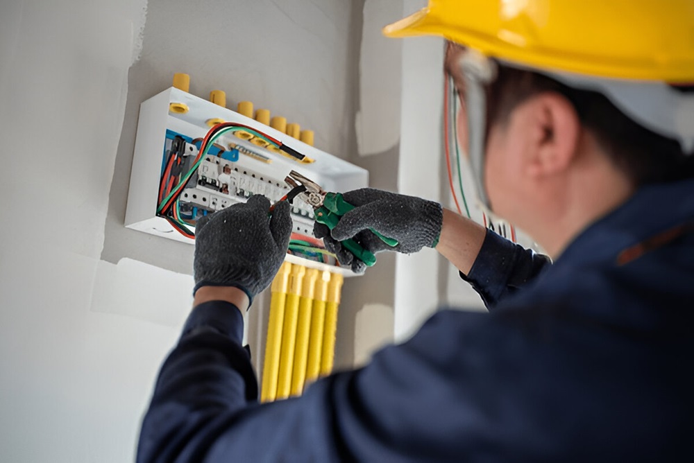 Level 2 Electrician 