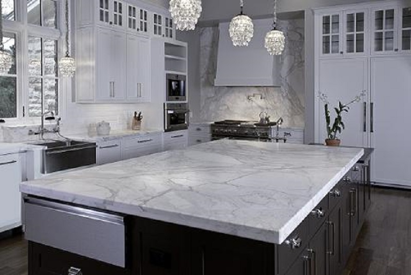 invest in marble-kitchen-benchtops