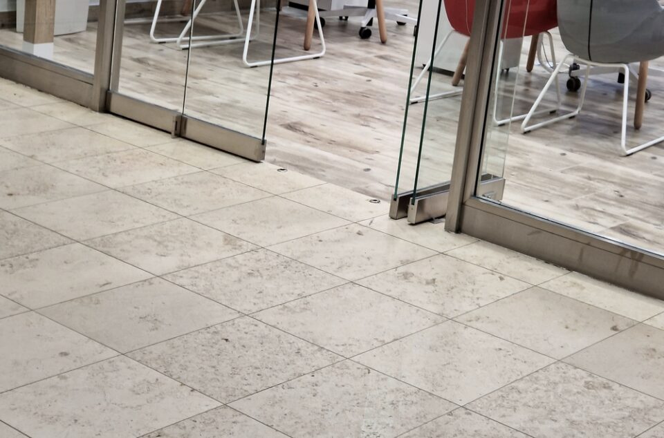 frameless glass door